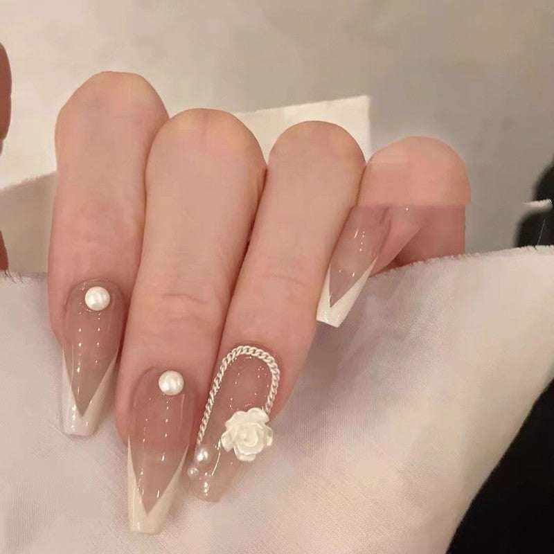 False Nails Can Be Taken With French Camellia - vividbella